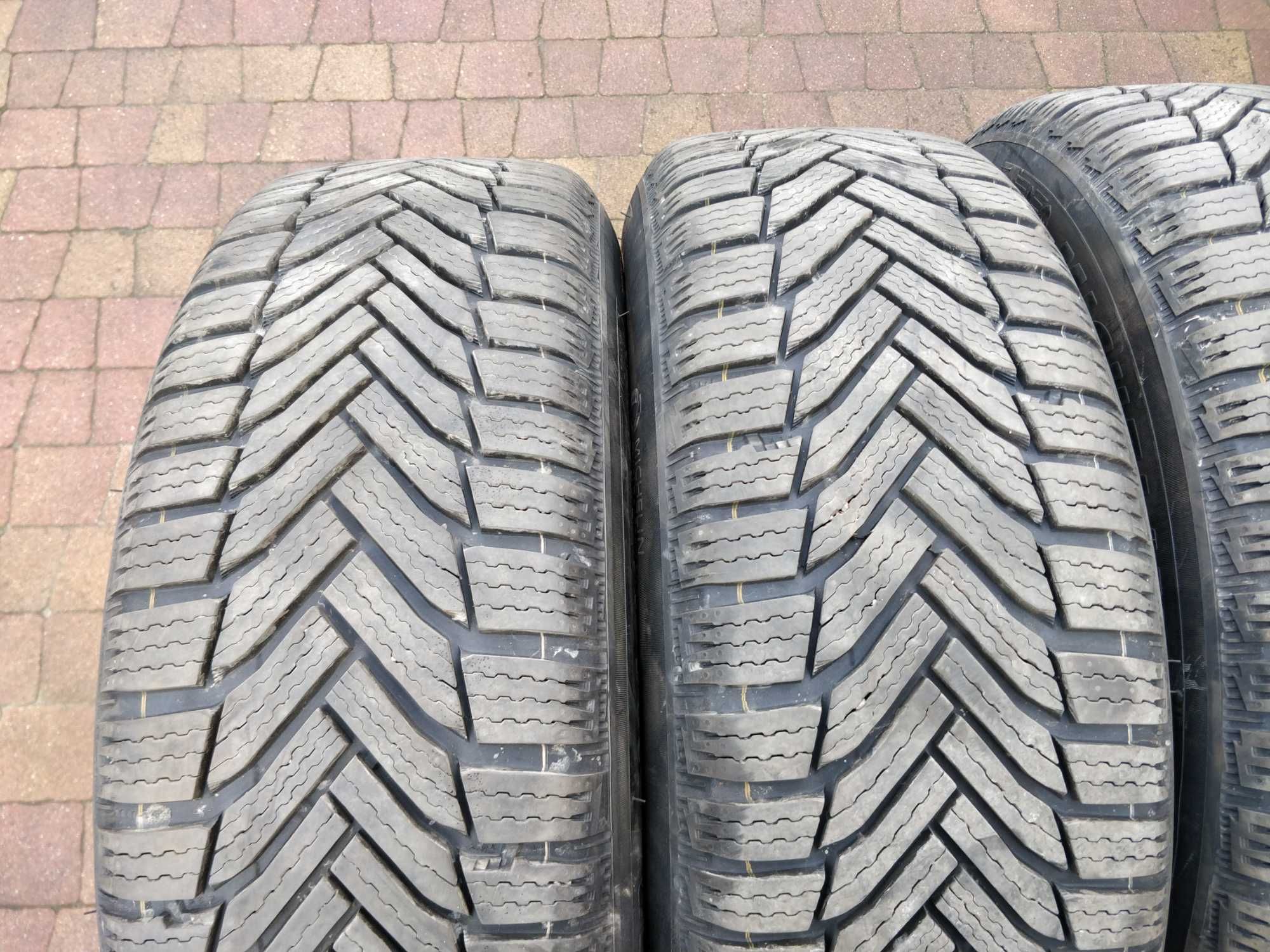 3114. Koła zimowe BMW 2 F45 5x112 ET47 205/60/16 8.5mm 2023r jak nowe