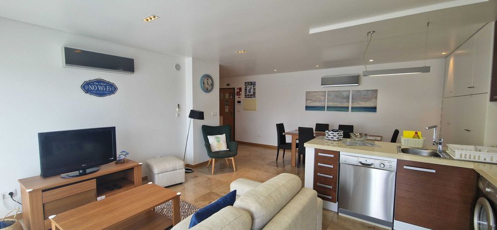 Apartamento T2 com piscina para férias em São Martinho do Porto