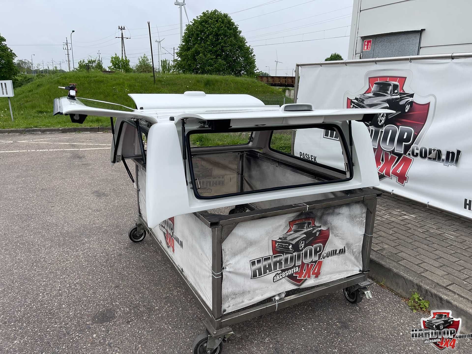 Zabudowa Mitsubishi L200 Hardtop Pickup na pakę