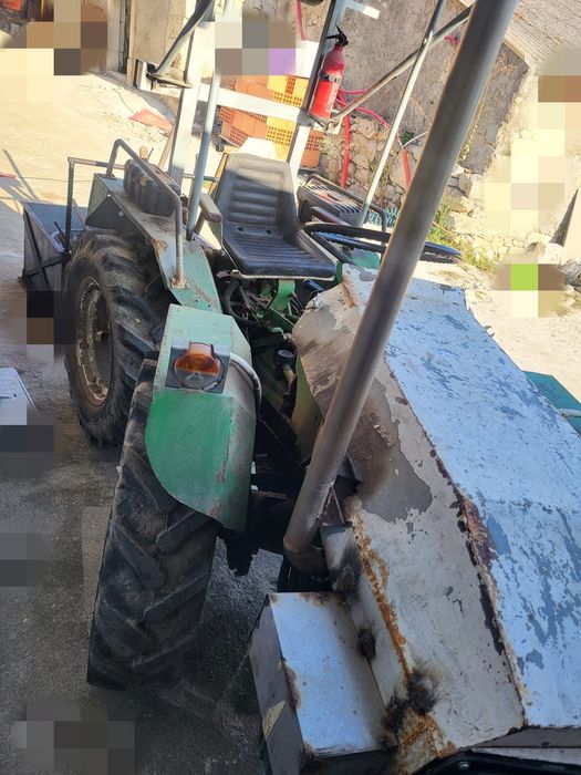 Vendo trator 30 CV 4x4 sem documentos