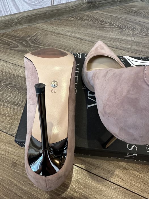 Продам туфли размер 39