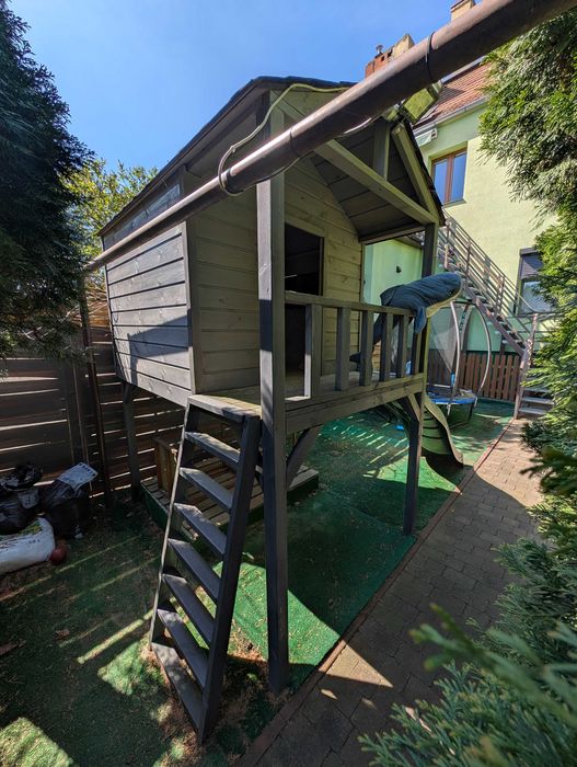 Drewniany domek ogrodowy dla dzieci