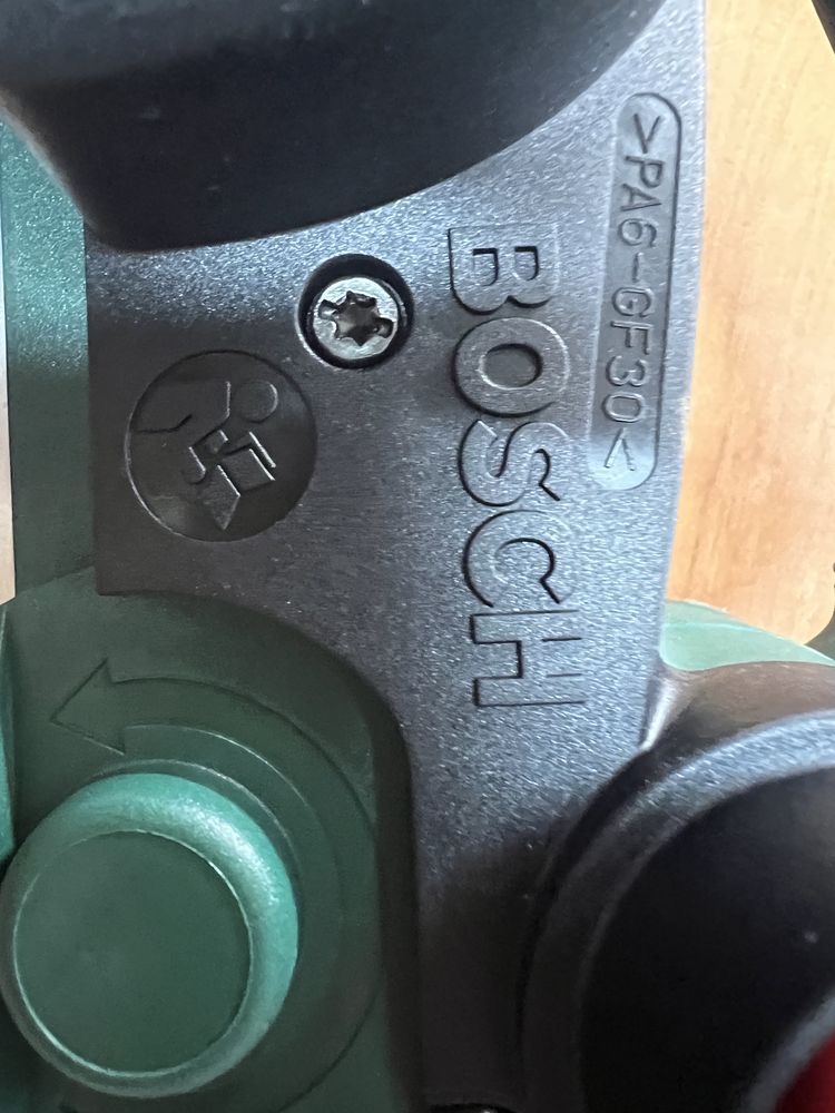 Електрорубанок  BOSCH PHO 3100 (0.75 кВт, 82 мм) Валіза TSH