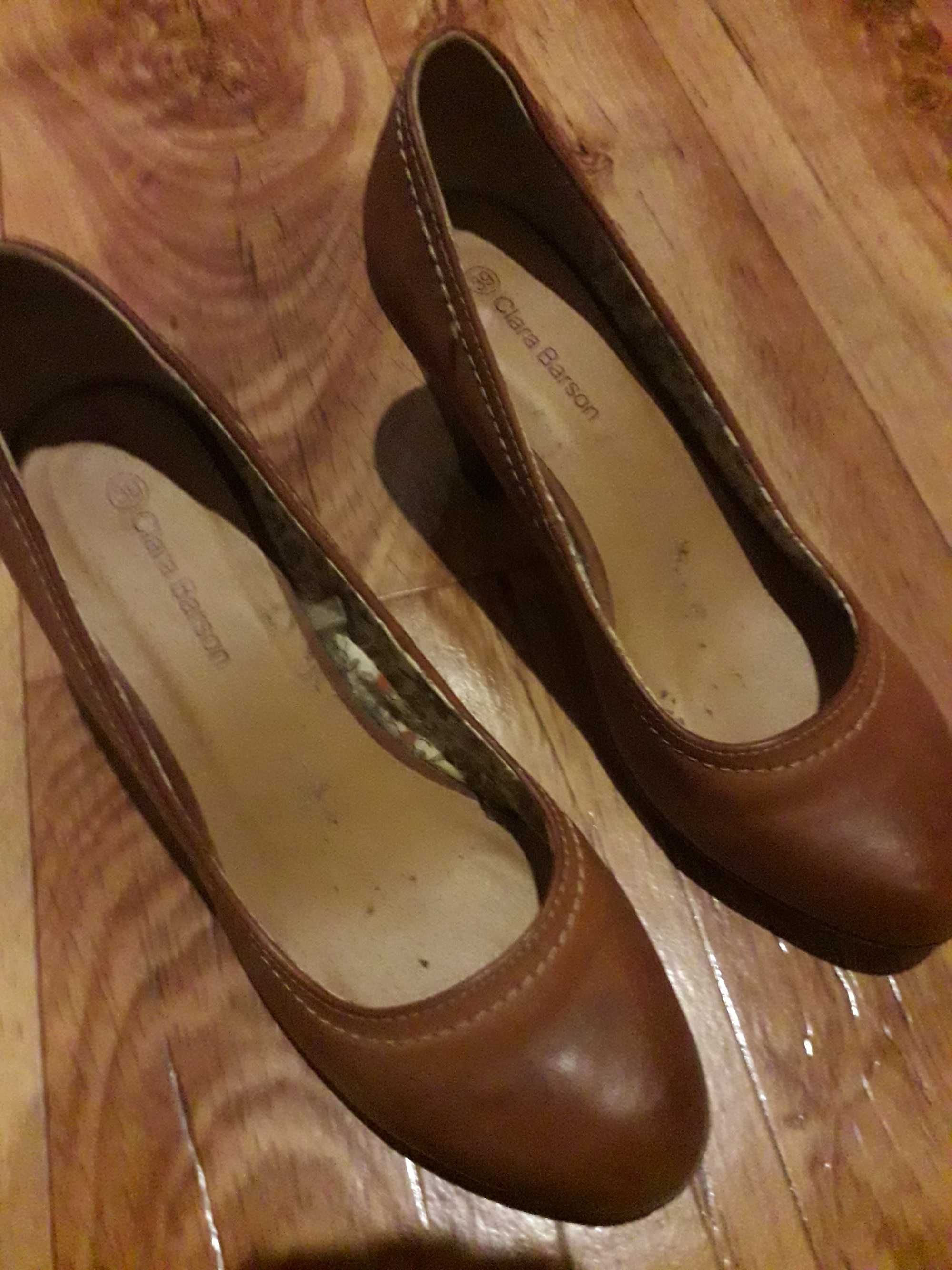 Buty Clara Barson rozmiar 39 karmelowe