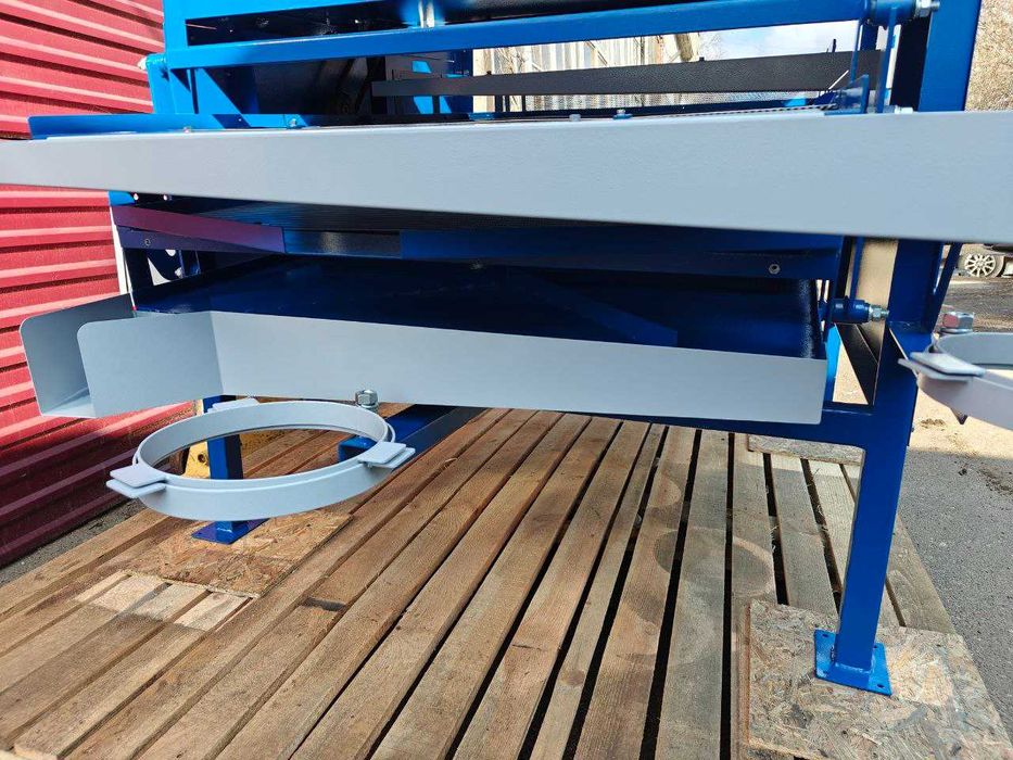 Wialnia do zboża, Czyszczalnia sitowa UKS 3.0, PRZESIEWACZ WIBRACYJNY