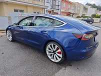 Tesla Model 3 Long Range AWD Dual Motor Performance