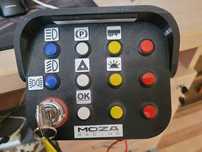 Button box do ETS2 z mocowaniem do blatu.
