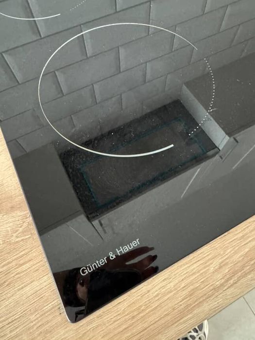 Варочна поверхня, вбудована