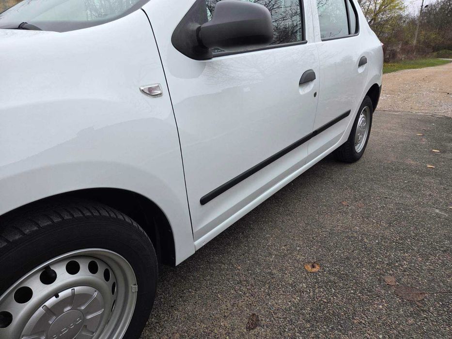 Стан нового авто!!! Dacia Logan 2015. Не битий. Не фарбований.