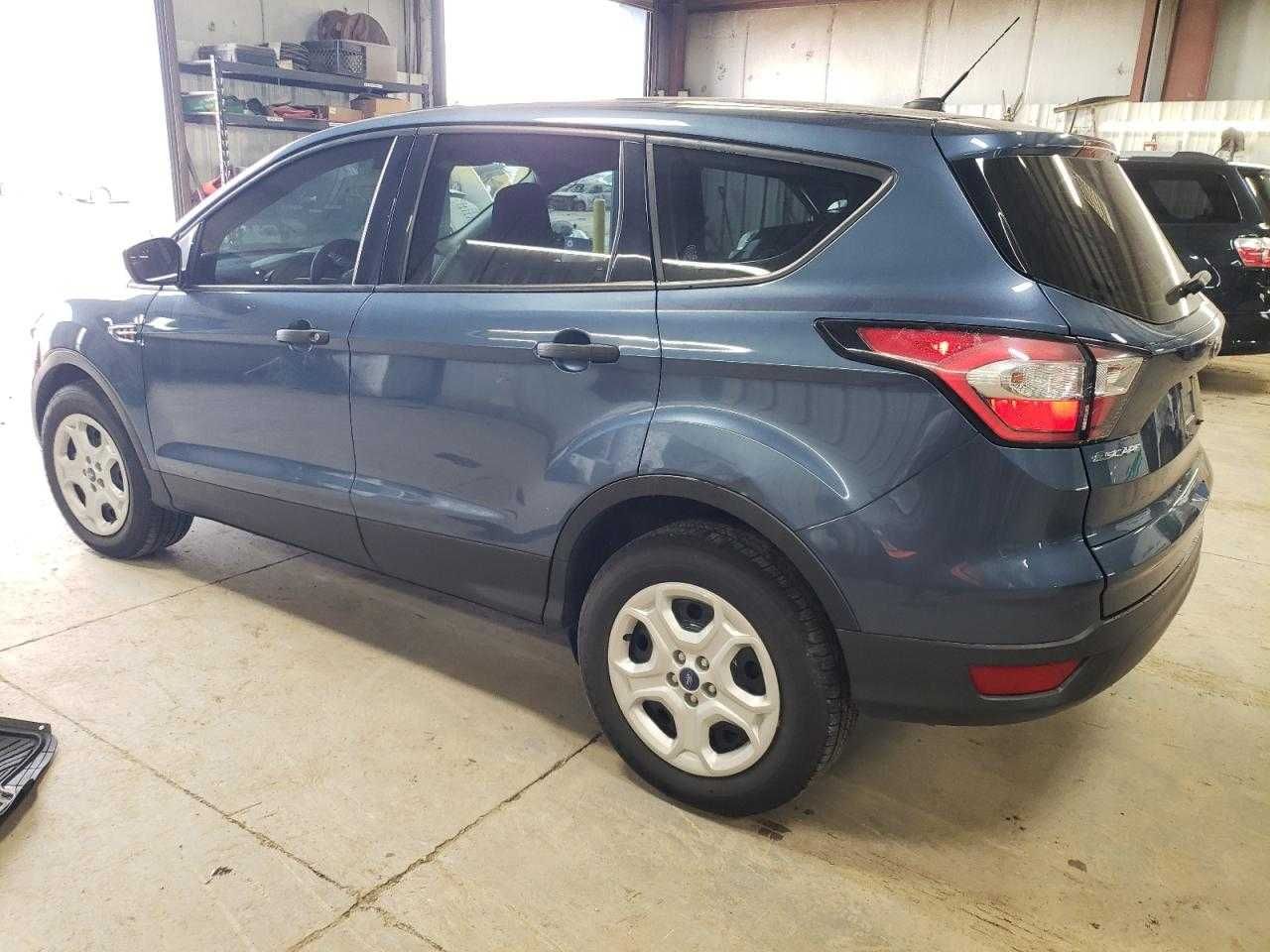 Ford Escape S 2018