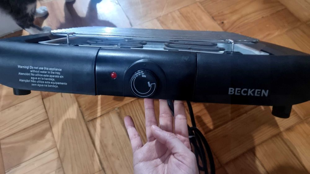 Grill de mesa usado 1 única vez