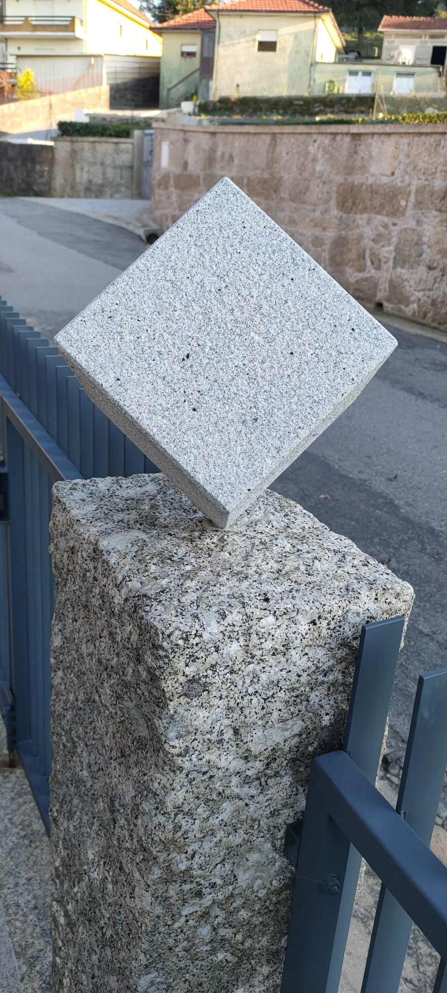 Cubos em granito
