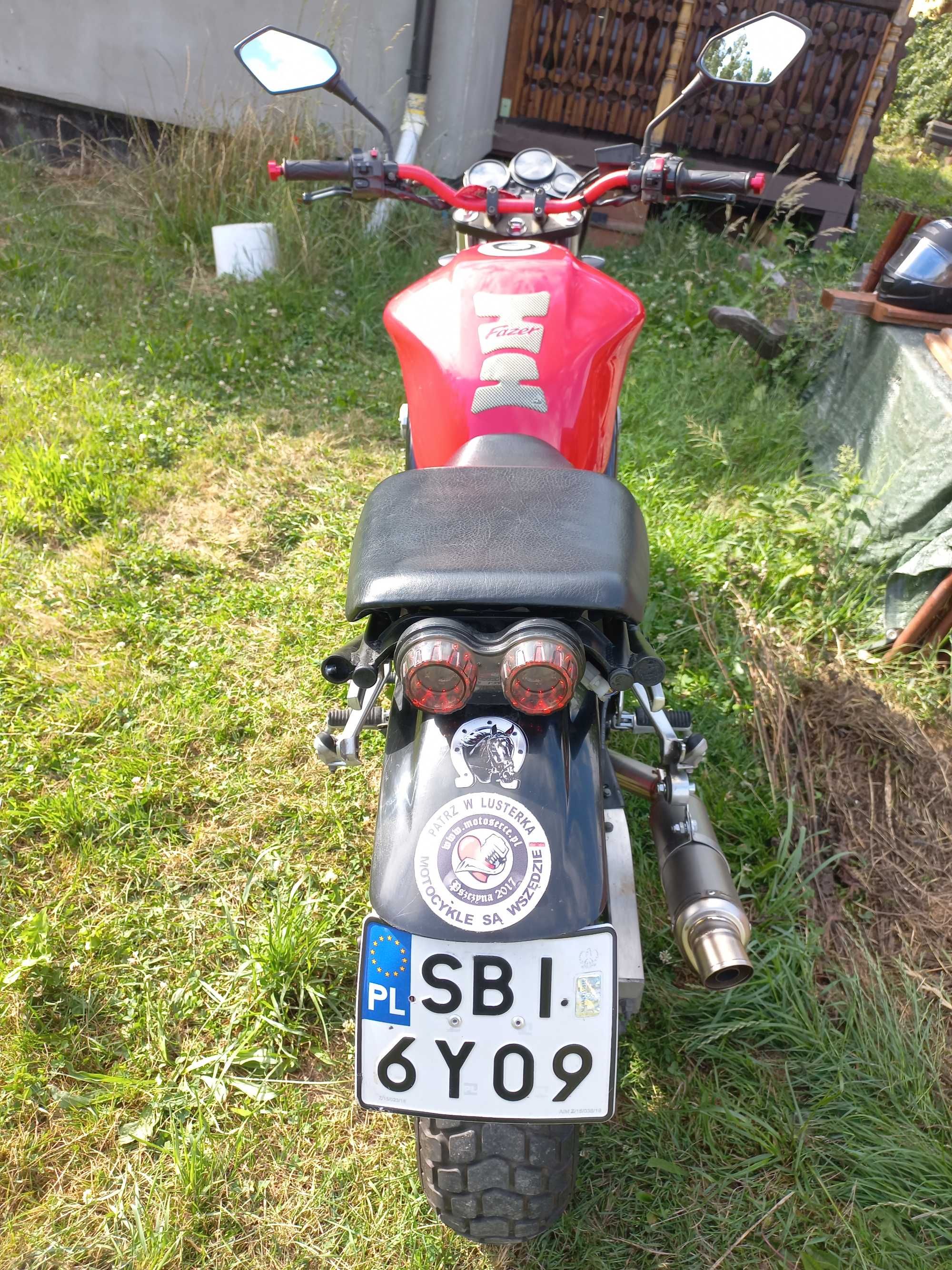 Motocykl YAMAHA FZS 2003 Rok.z akcesoriami