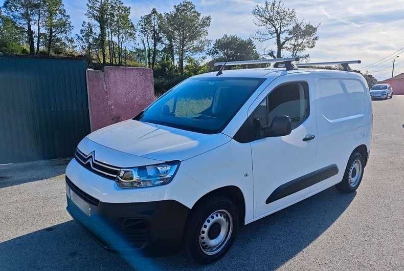 Aluguer Carrinhas de Mercadorias com condutor/ajudante