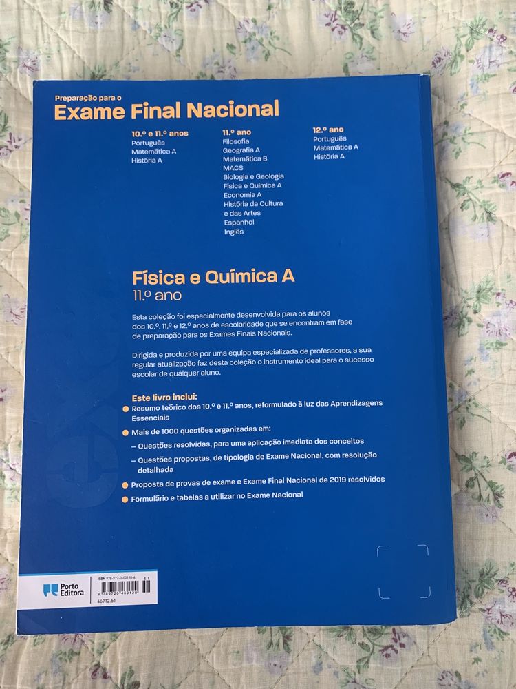 Livro Preparação para o exame final de físico-química 11°ano