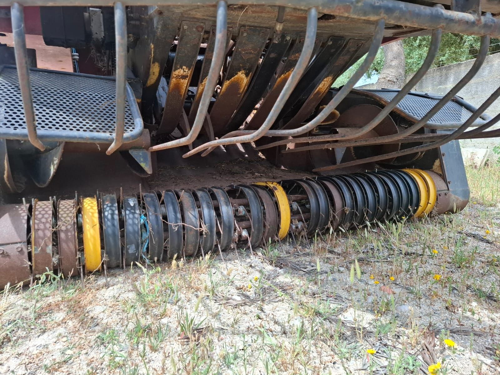 Enfardadeira quadrante New Holland D 710