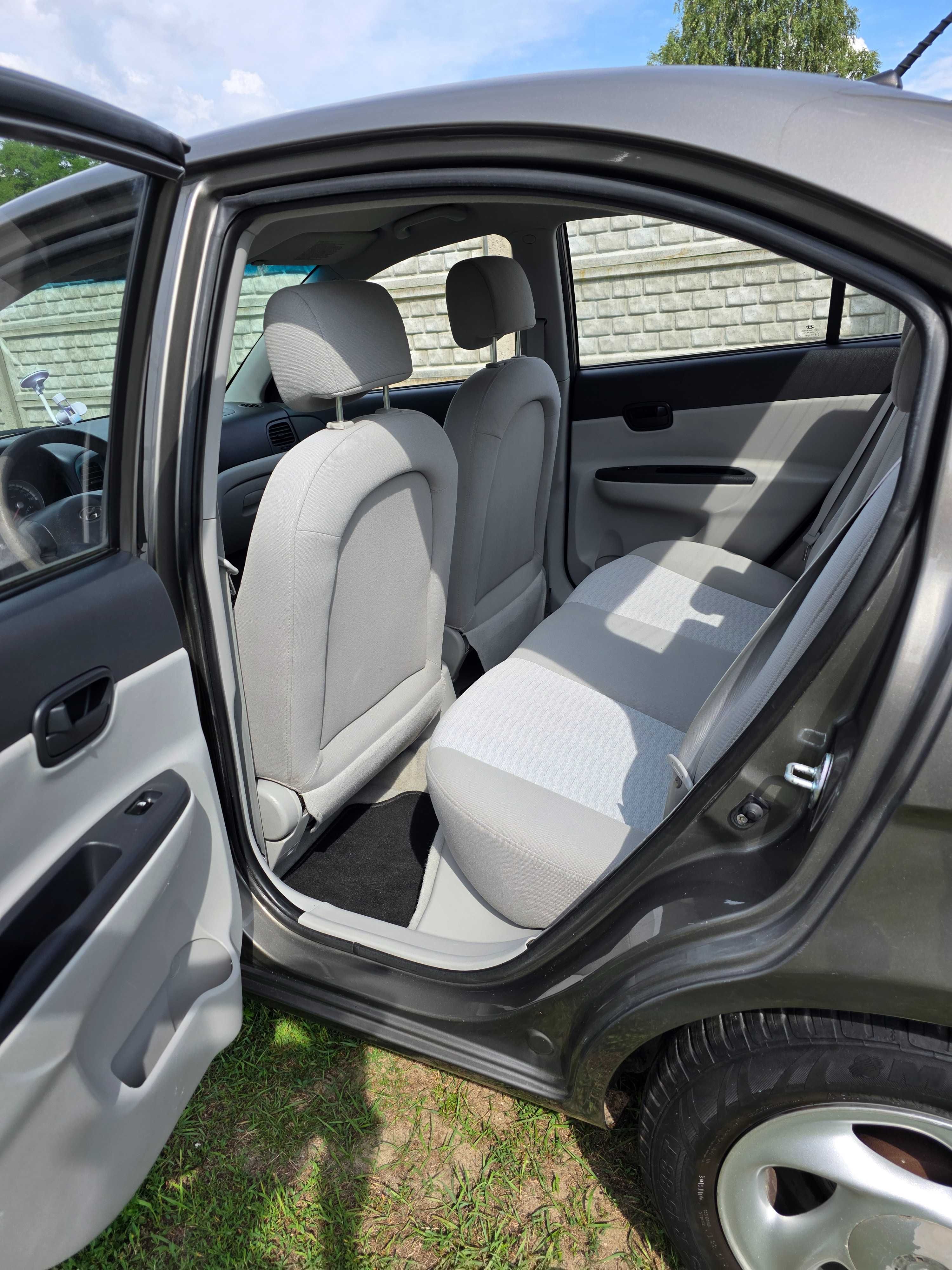 HYUNDAI Accent sedan disel