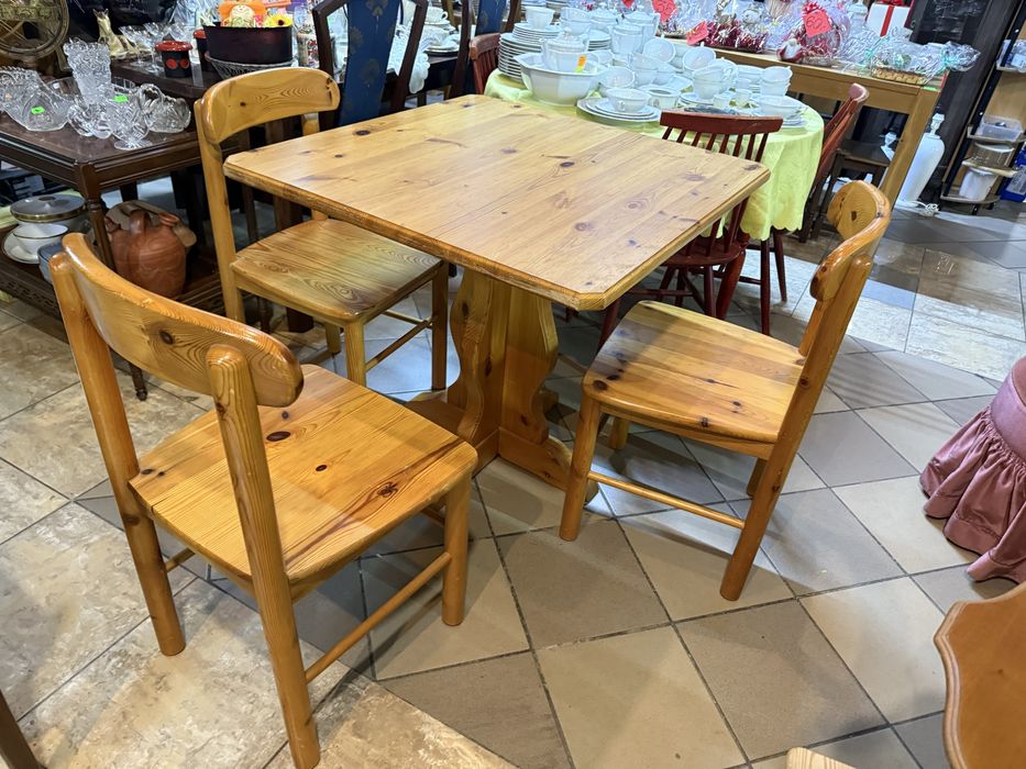 Stół drewniany sosnowy + 3 krzesla z Niemiec \ DOWOZ DO DOMU