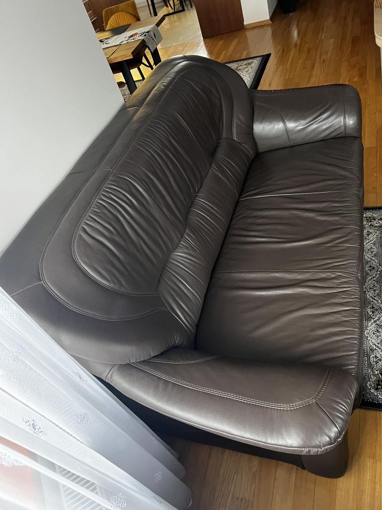 Zestaw mebli: kanapa i dwa fotele skórzane