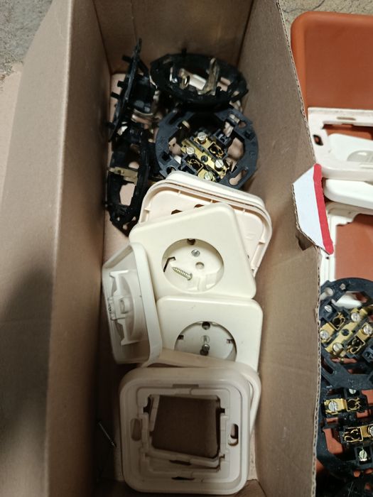 Legrand President anos 90 - tomadas interruptores