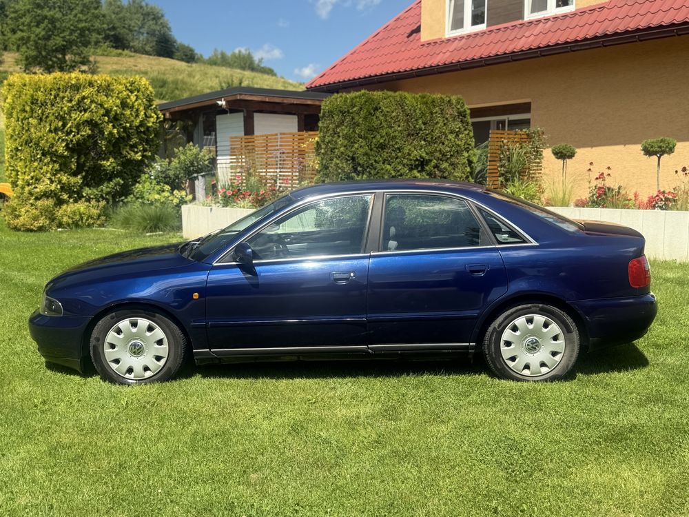 Audi A4 B5 Benzyna + LPG 2.4 V6 Manual STAG