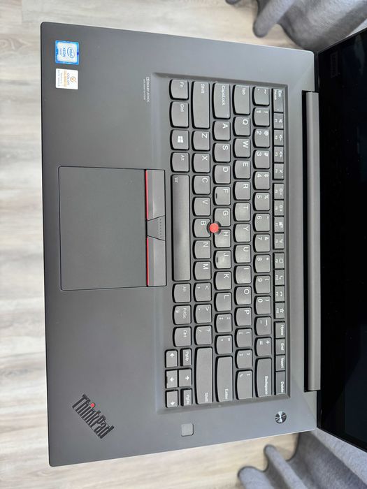 Ноутбук Lenovo ThinkPad P1 | Xeon W-10855M T2000 | 16/512 | 4K OLED