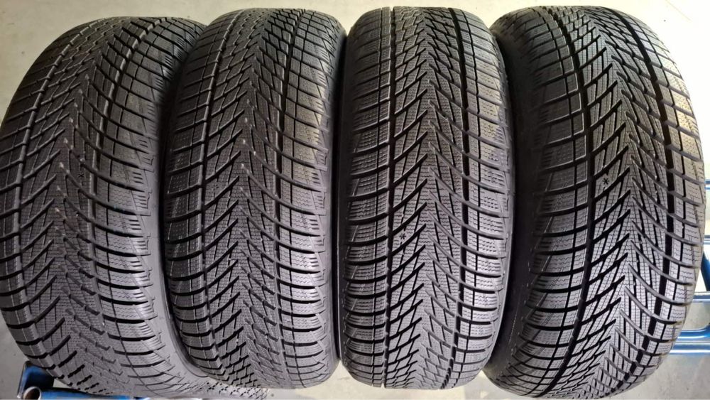 225/55/17 R17 Goodyear Ultra Grip Perfomance 3 4шт зима