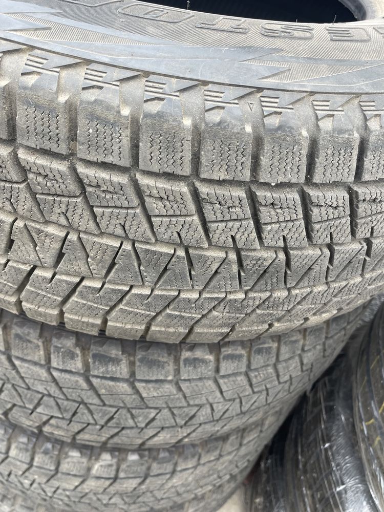 BRIDGESTONE blizzak DMV-1 265/70 R17