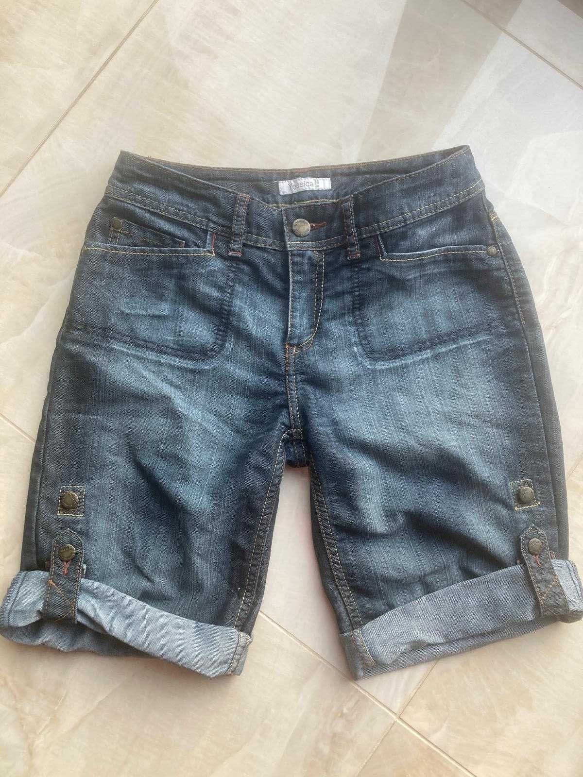 Krótkie spodnie jeansowe rozmiar 34 granatowe Yessica od C&A