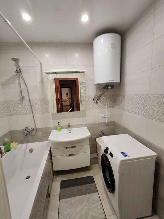Оренда 2 кв ЖК The Lakes, Ясинуватський пров. 11, м. Деміївська