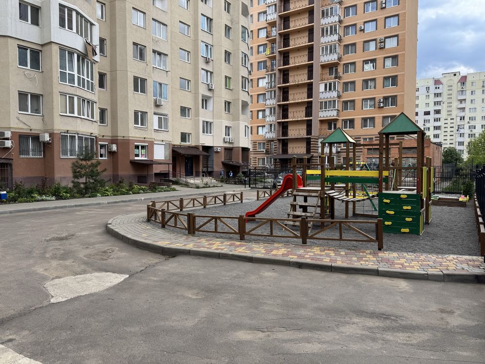 Хозяин. Продажа 2к/кв Бочарова/Сахарова