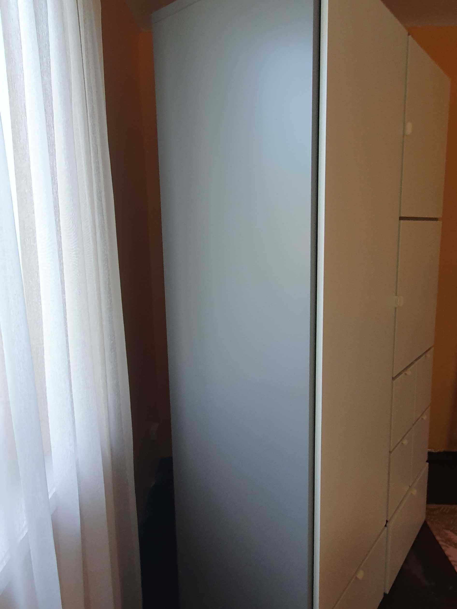 używana szafa biały/ szary VISTHUS IKEA