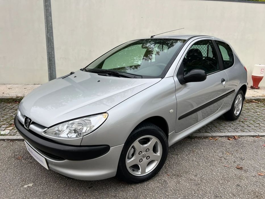 Peugeot 206 1.4 HDI VAN - UM PROPRIETÁRIO - TODAS AS REVISÕES NA MARCA