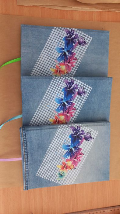 Zeszyty oprawione w jeans i flanelę
