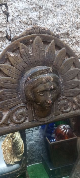 Espelho indiano com figura