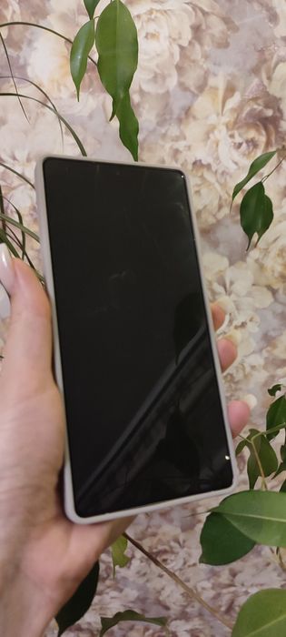 Новий телефон Samsung s25 ultra