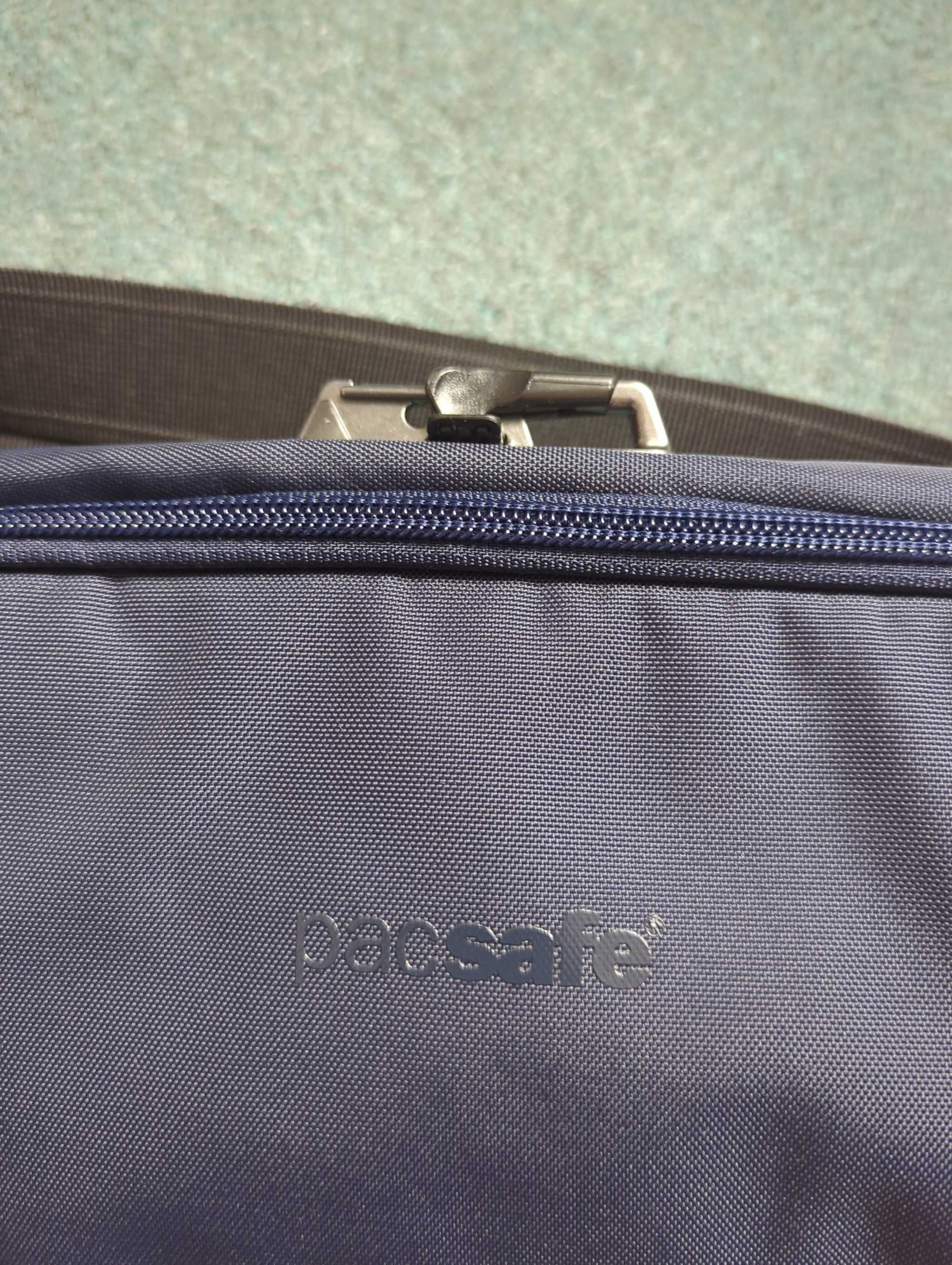 ### Pancerna szszetka Pacsafe® V anti-theft urban sling ###