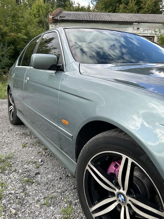 Продам BMW e39 FL