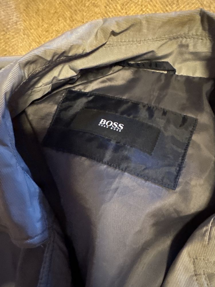 Gabardine casaco boss quase nova