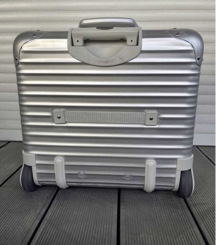 RIMOWA Topas walizka biznesowa na 2 kółkach TSA aluminium kabinowa 23L