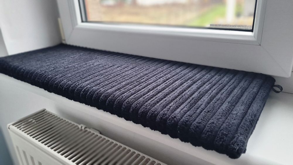 Legowisko na parapet parapetnik
