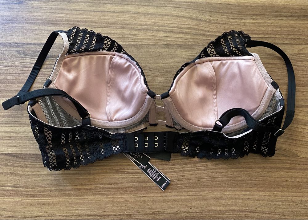 Комплект Victoria's Secret (70B) - Виктория Сикрет, кружево.