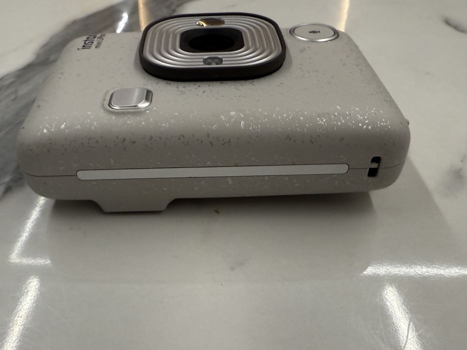 Фотокамера миттєвого друку