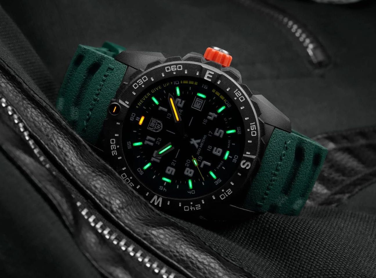 Годинник LUMINOX Bear Grylls XB.3735 Mountain SAPPHIRE 43 mm. 200 MT.