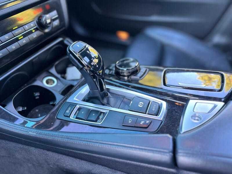 2015 BMW 5 Series 550i