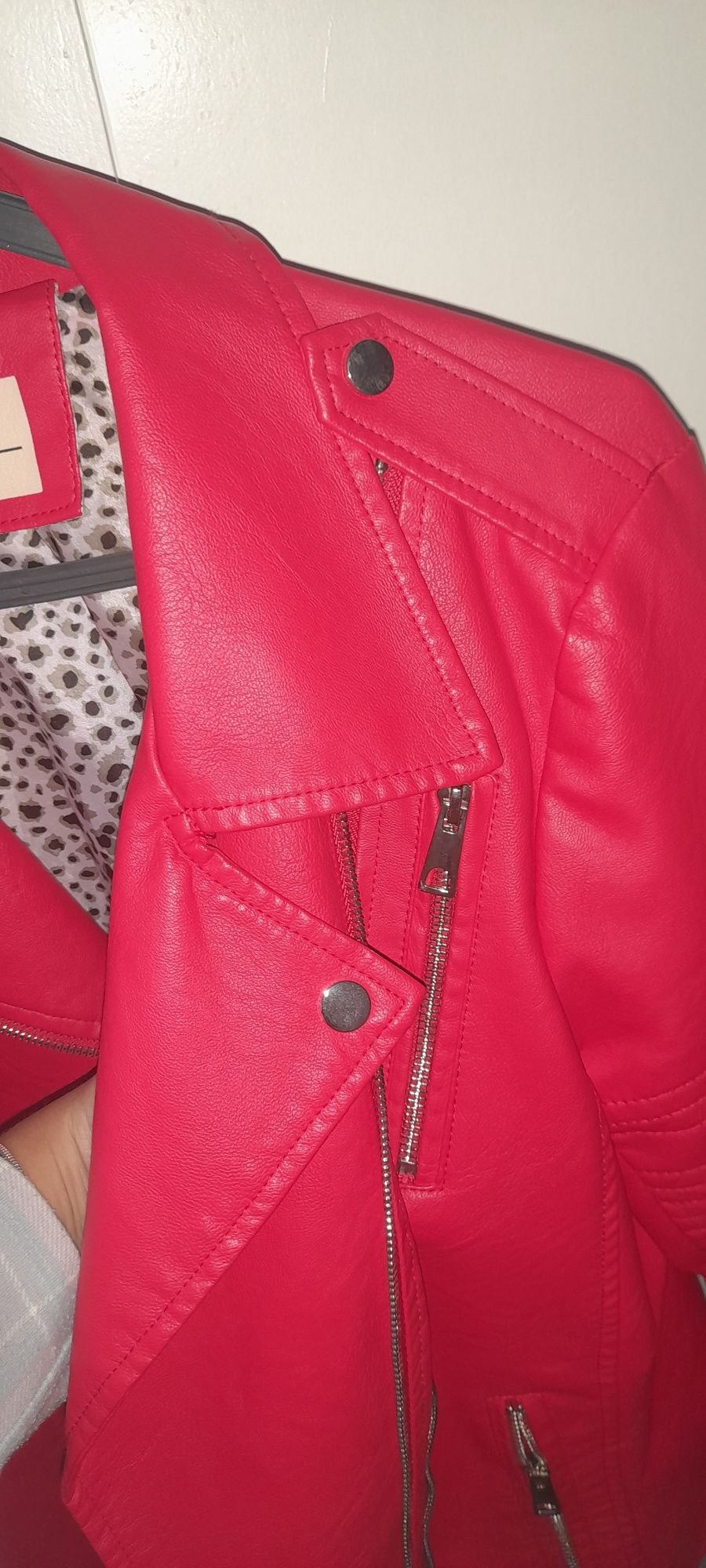 Blusão Vermelho da WS2