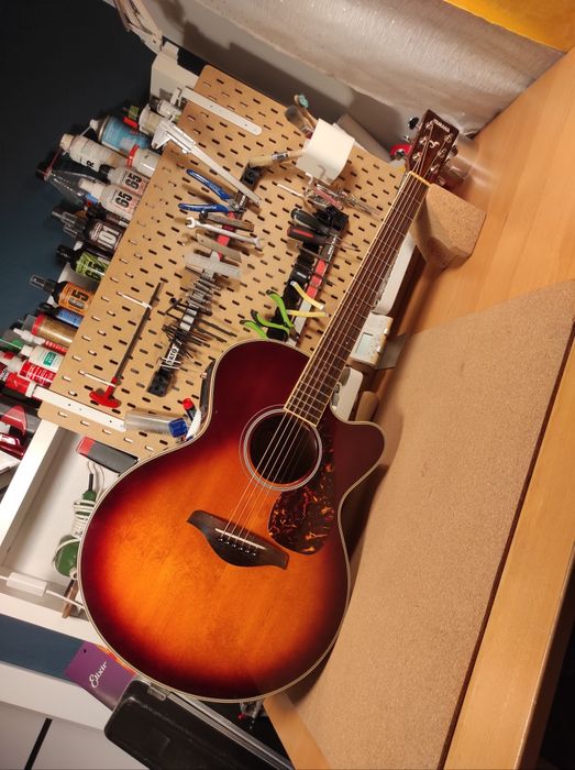 Gitara elektro akustyczna Yamaha FJX720SC z twardym case'm