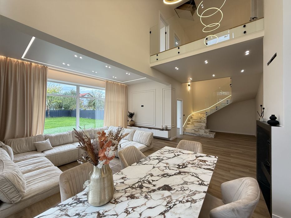 Продам сучасний будинок у передмісті. Ніхто не проживав