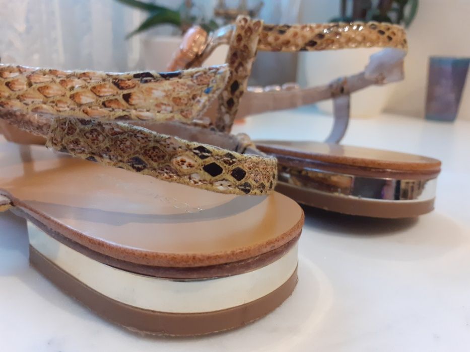 Cosmoparis Biżuteryjne skóra sandały z kryształkami style Saint-Tropez