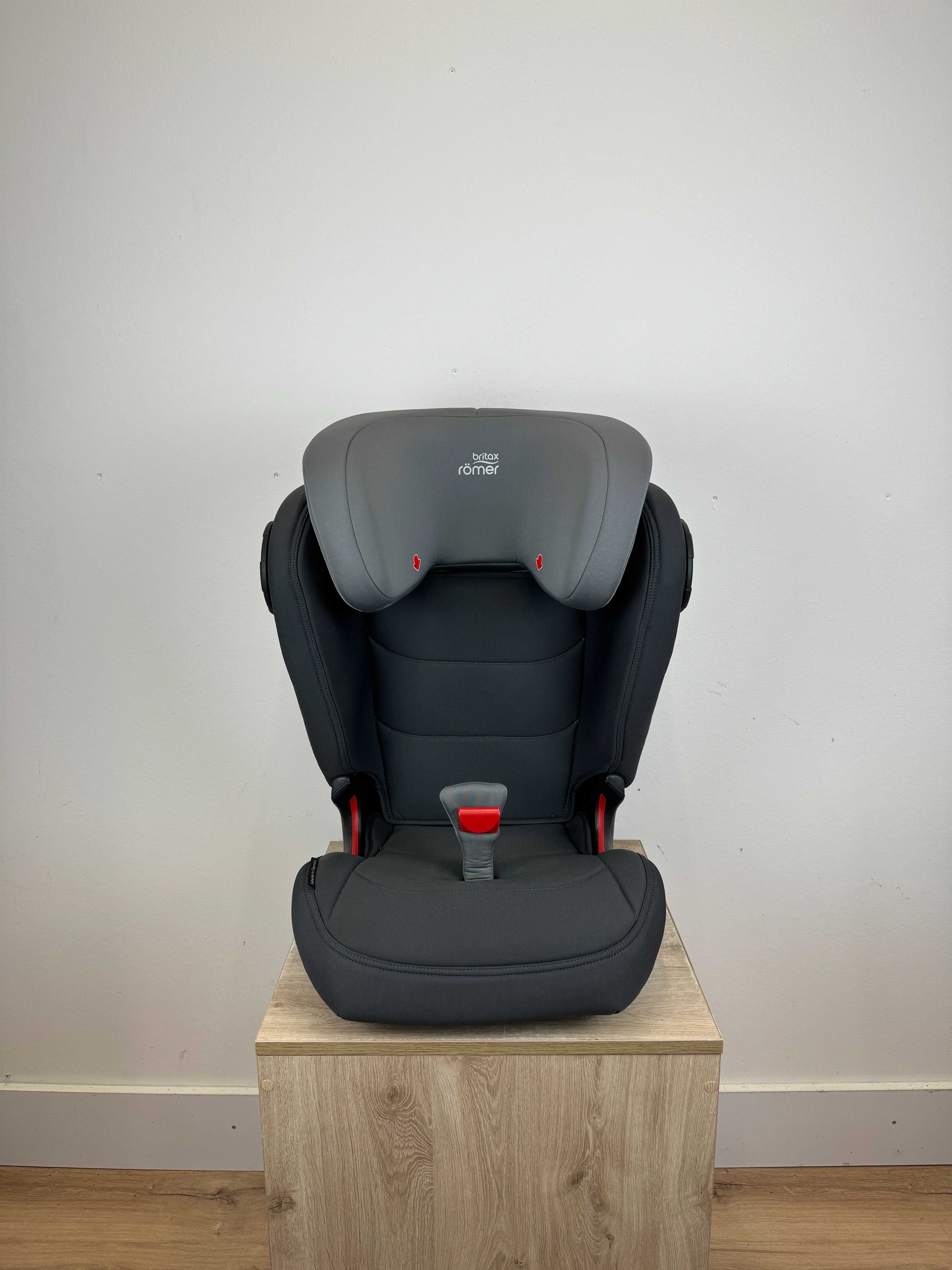 Fotelik Samochodowy ROMER KIDFIX III M 15-36 KG